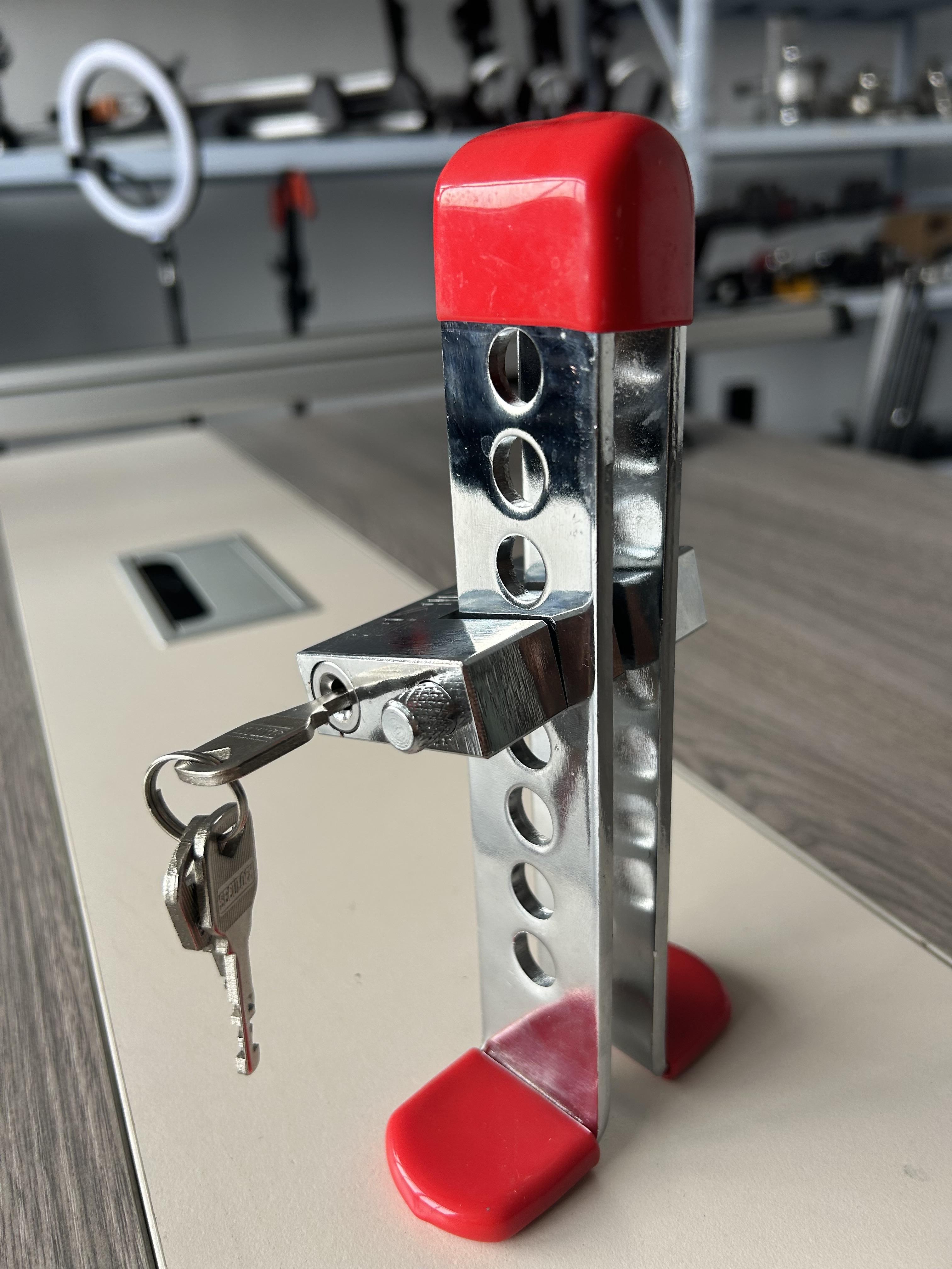 Loveyoung 8-Hole Car Brake Pedal Clutch Anti-Theft Lock | Universal Fitment | Ningbo Beilun Loveyoun
